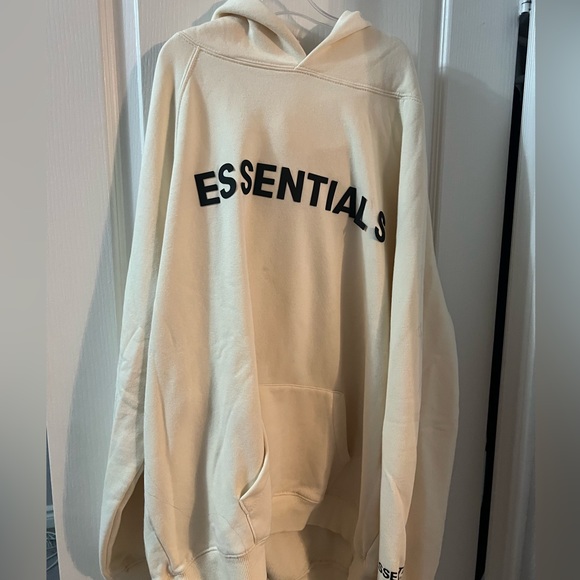 very comfortable essential hoodie !! so cute - Picture 1 of 1